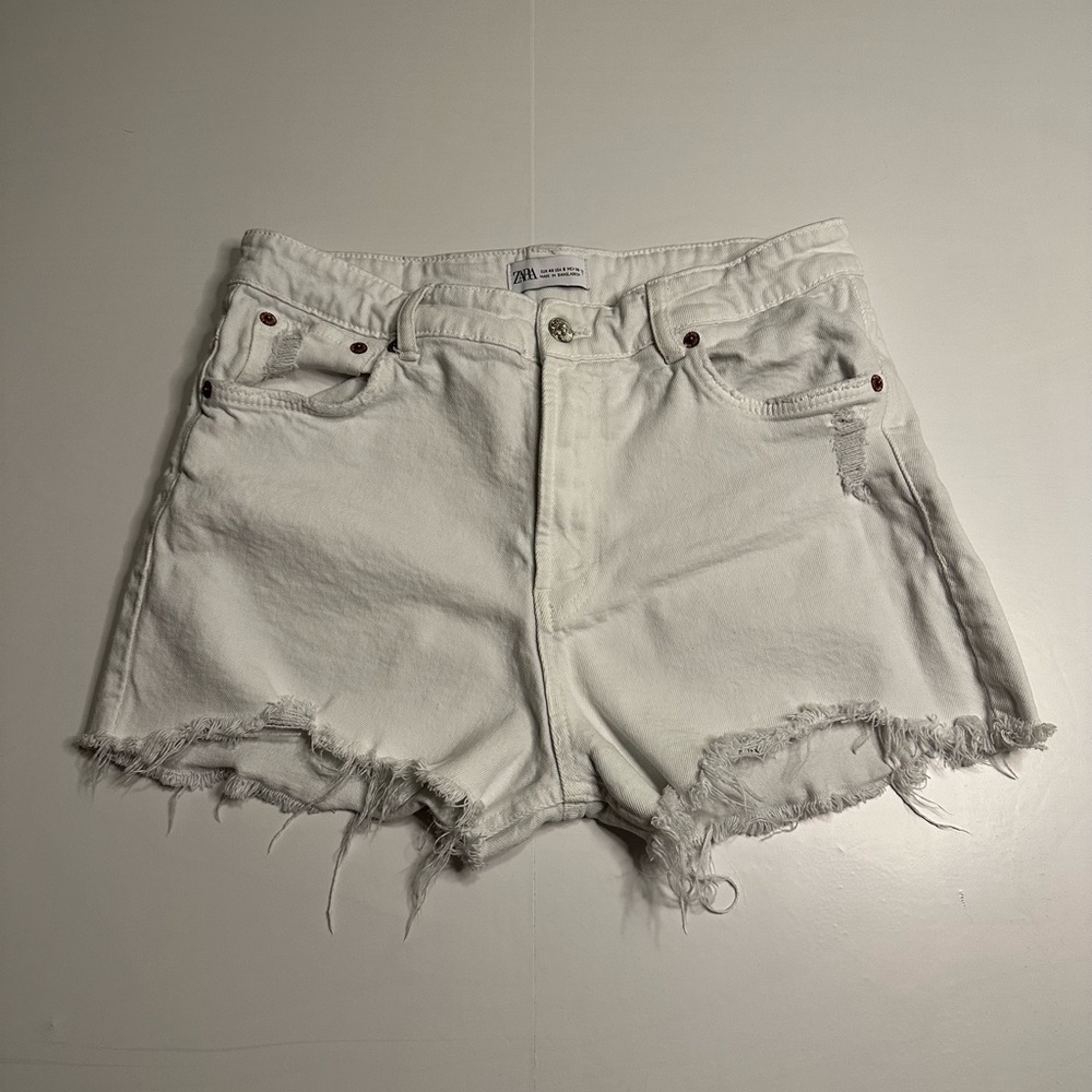Zara Women's White Denim High Rise Cut Off Shorts Size 8‎ Raw Hem Distressed